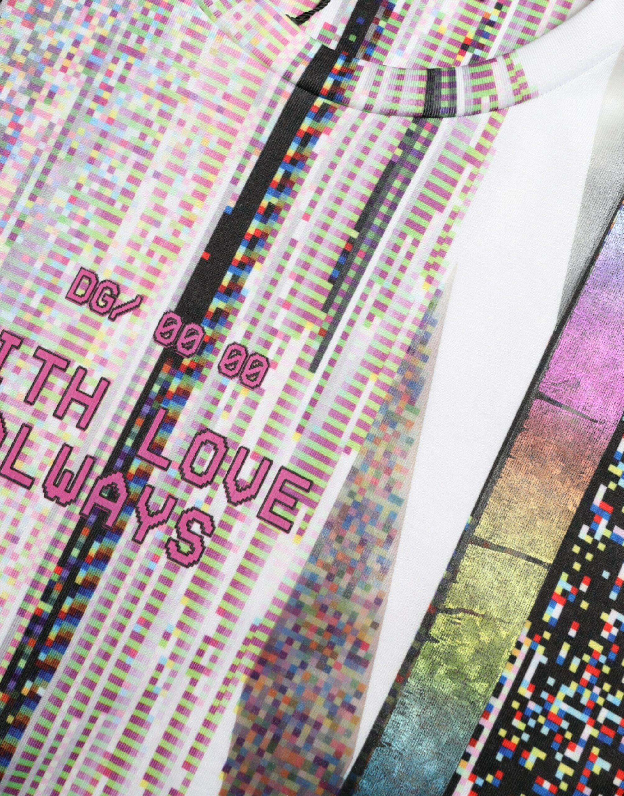Multicolor T-shirt met altijd liefdesprint