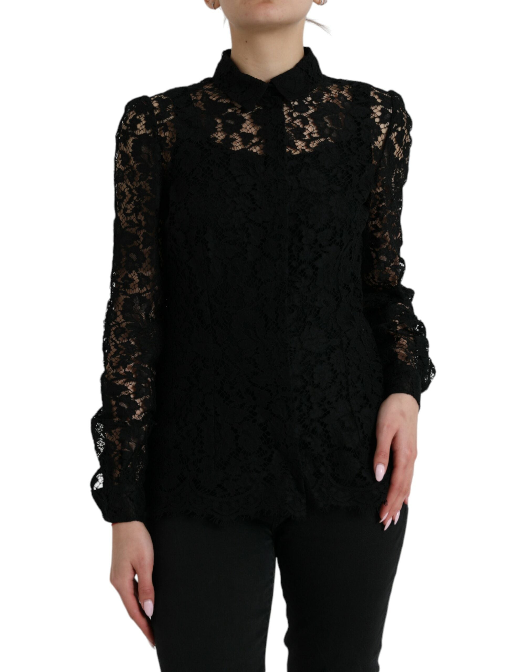 Zwarte blouse met lange mouwen en bloemenkant