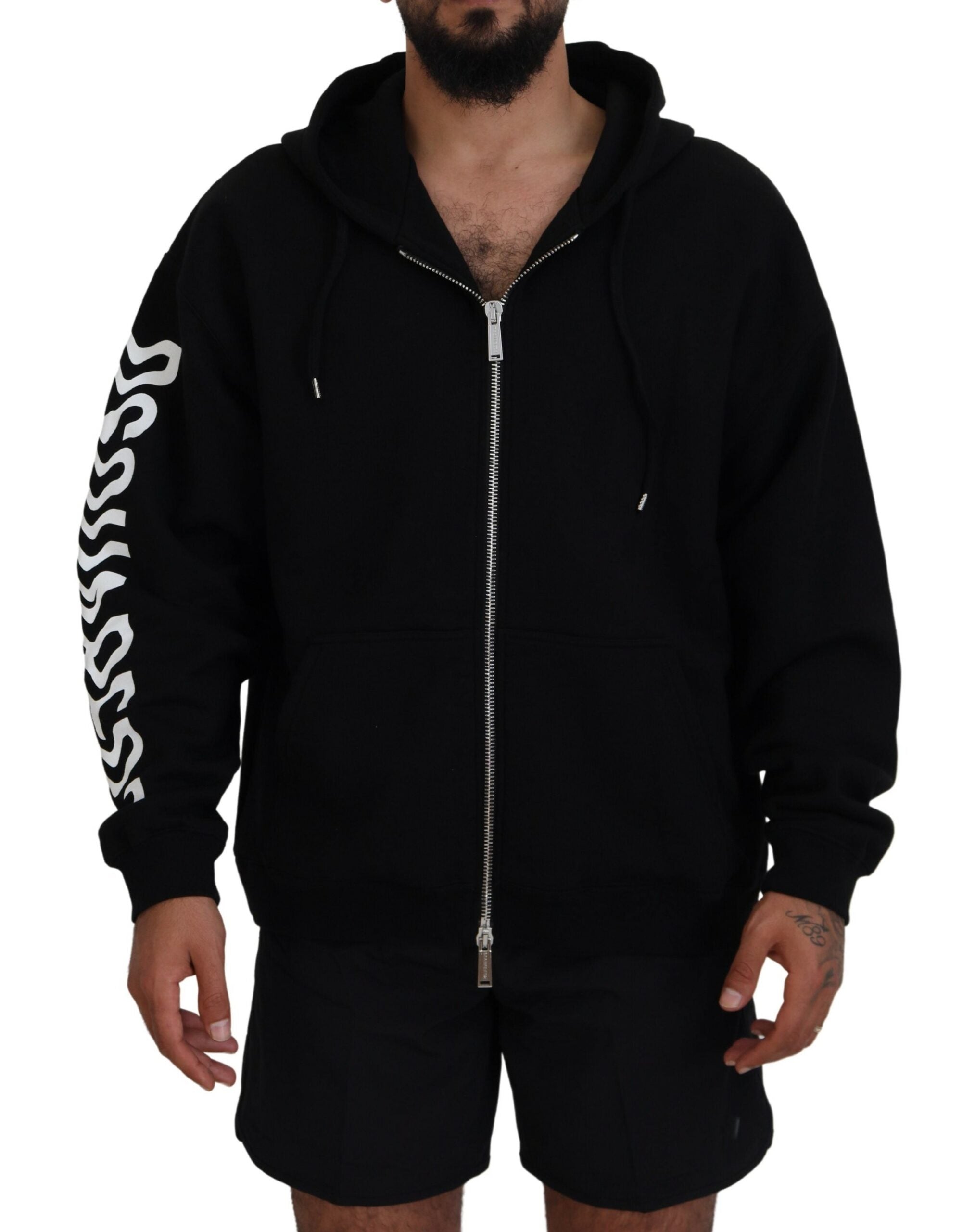 Zwarte hoodie met capuchon, volledige ritssluiting en bedrukte mouwen