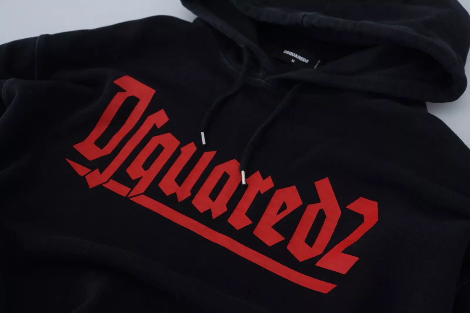 Zwarte katoenen hoodie met capuchon en print voor heren