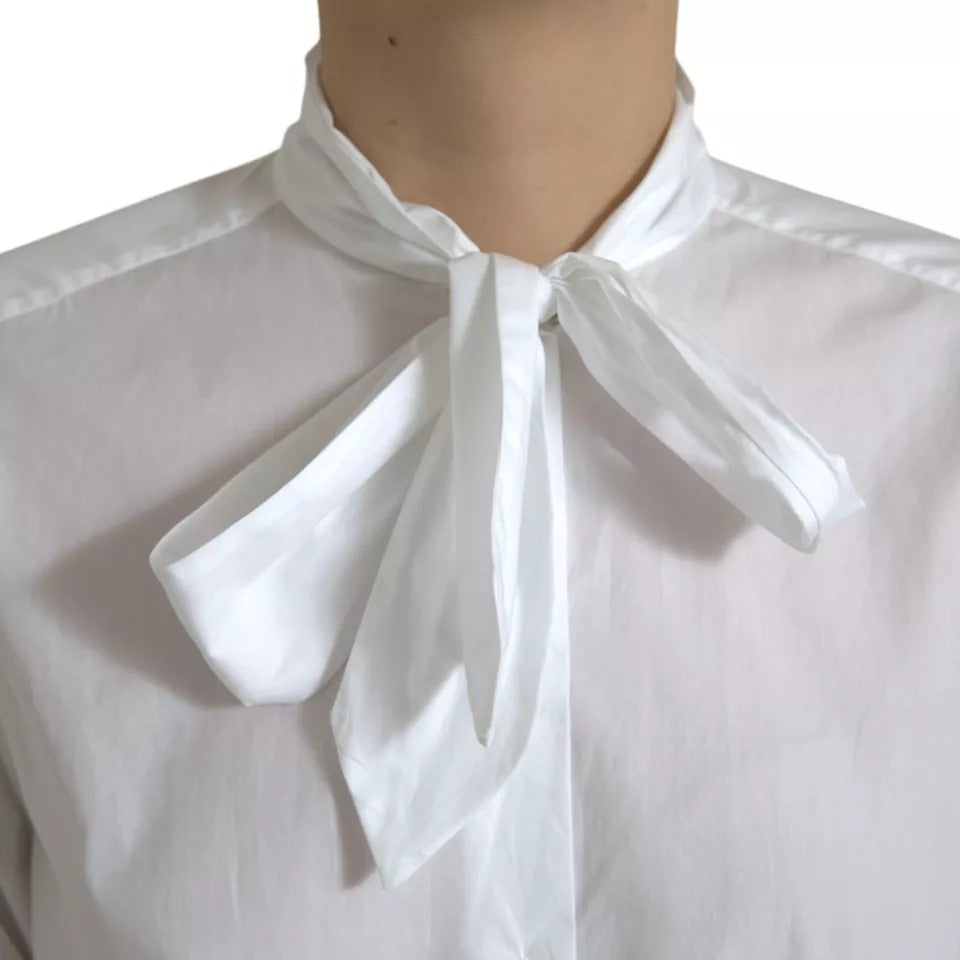 Witte katoenen Ascot-kraag top met lange mouwen