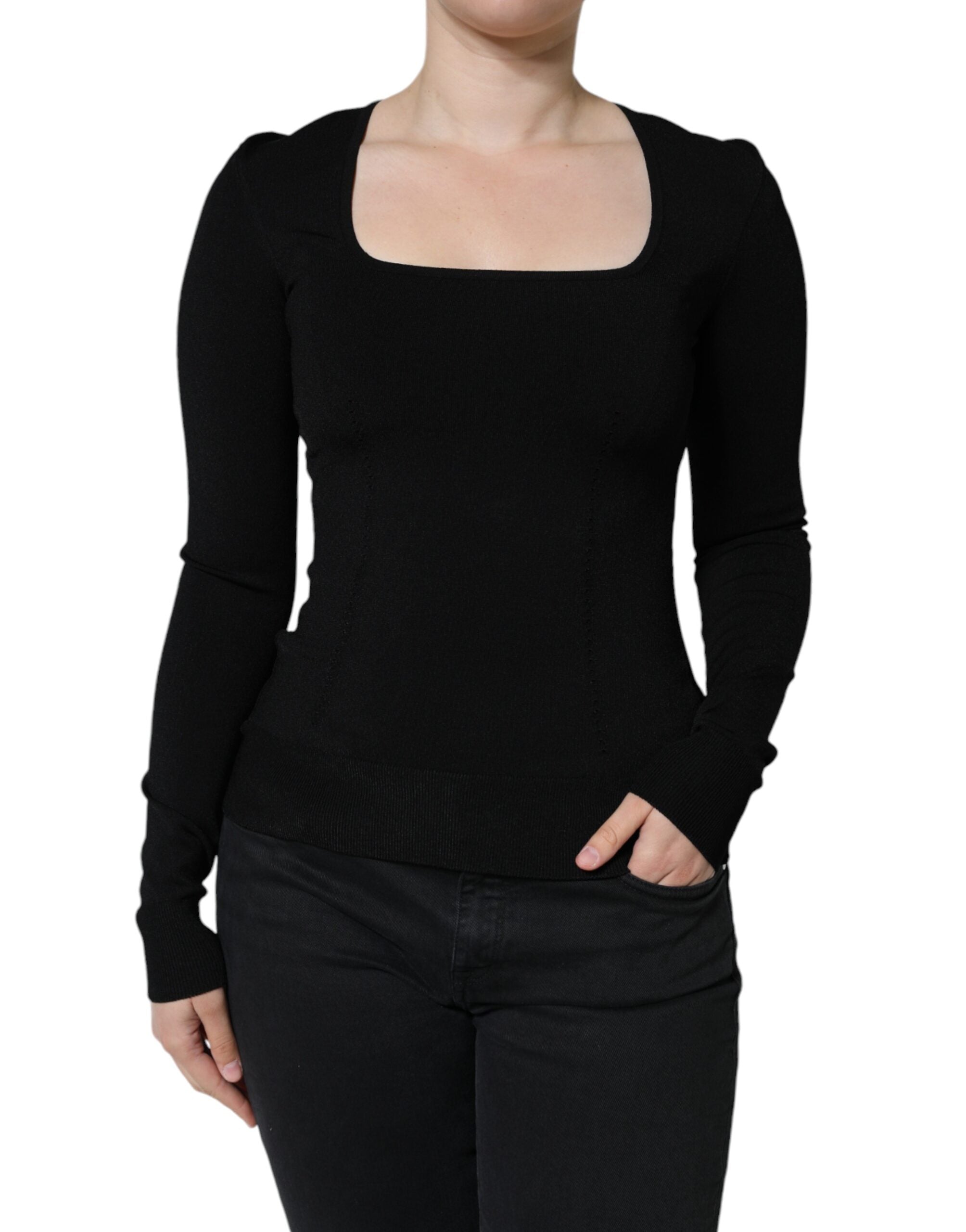 Zwarte blouse met lange mouwen en vierkante hals