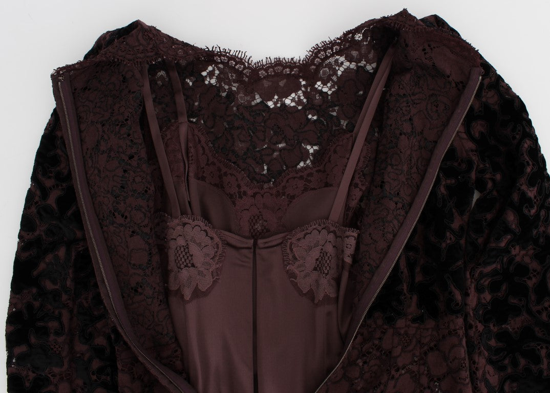 Maxi-jurk met paarse bloemenkant van Ricamo