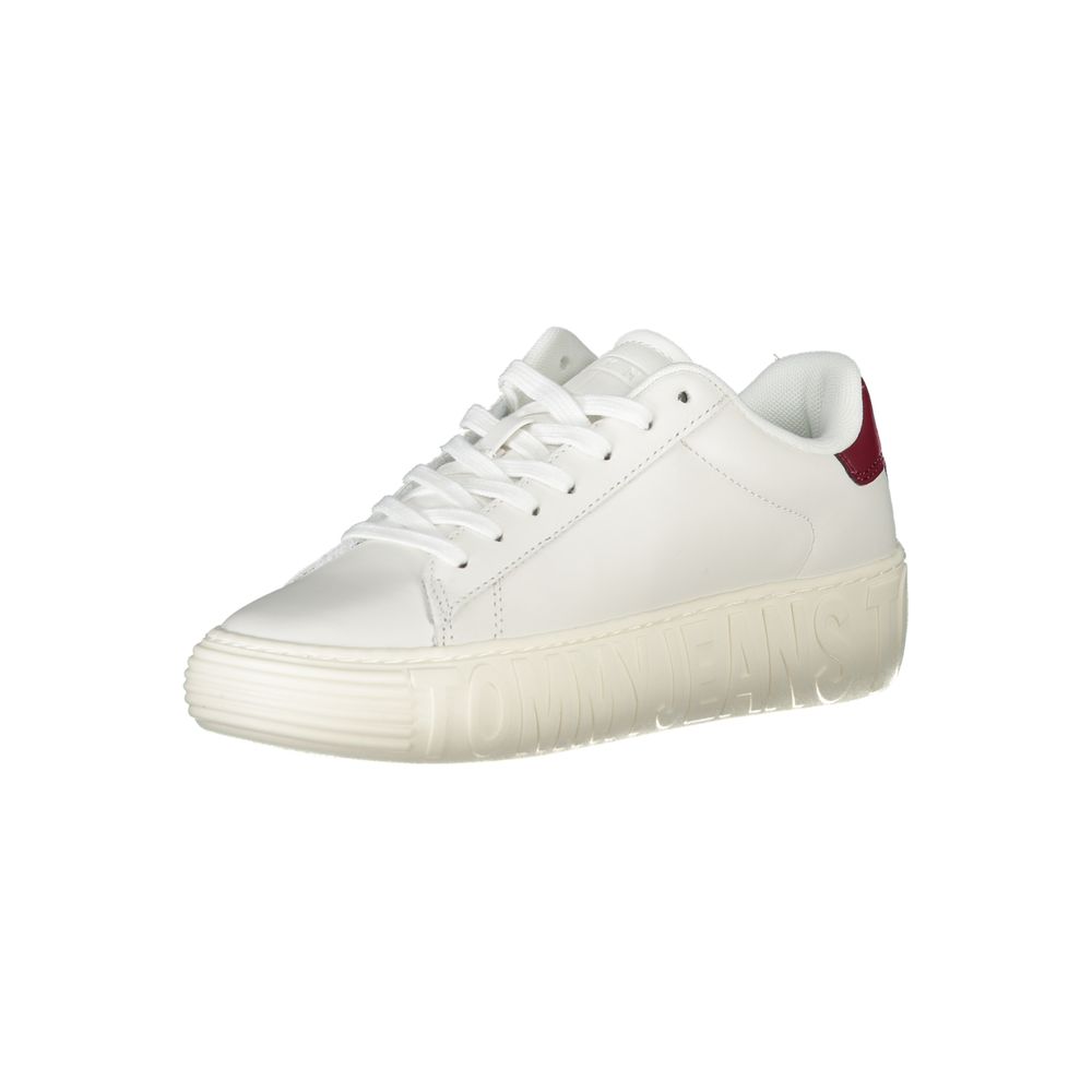Witte leren damessneaker