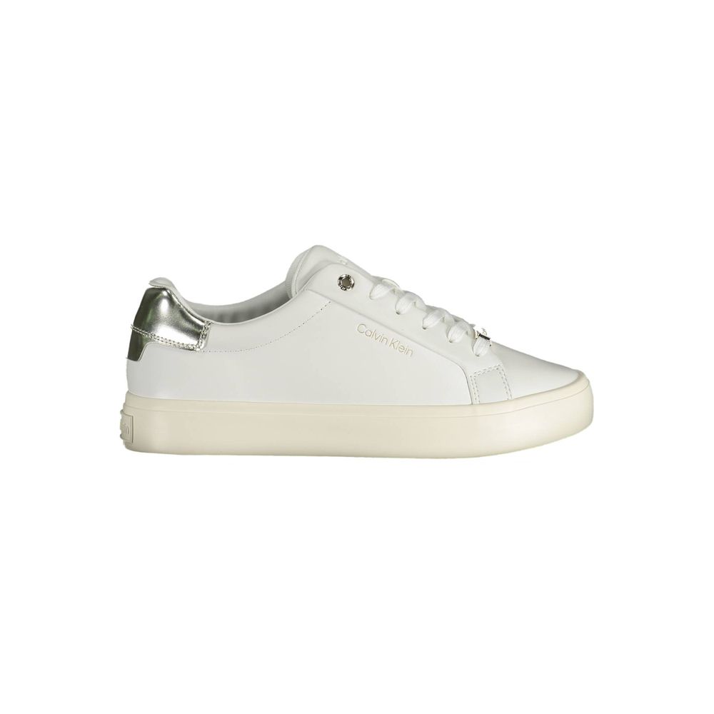 Witte leren damessneaker