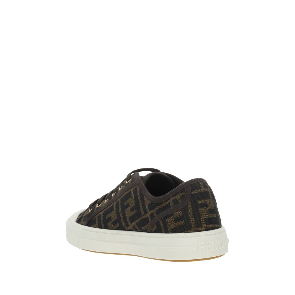 Monochrome sneakers