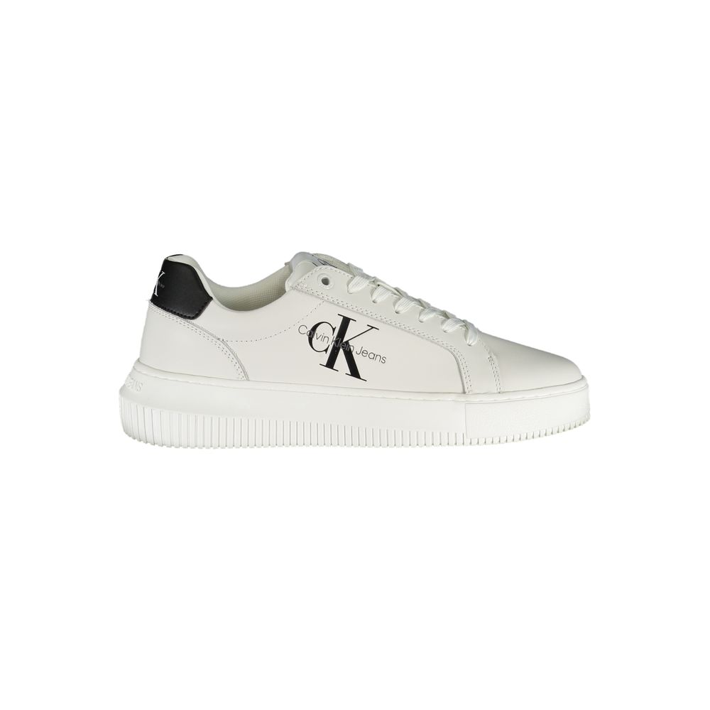 Eco-Chic witte sneakers met contrasterende details