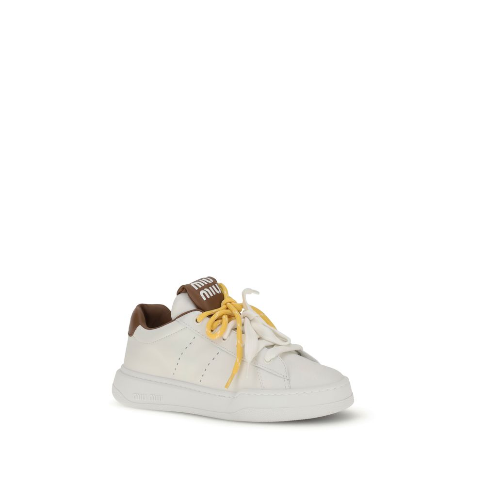 Sneakers met dubbele veters