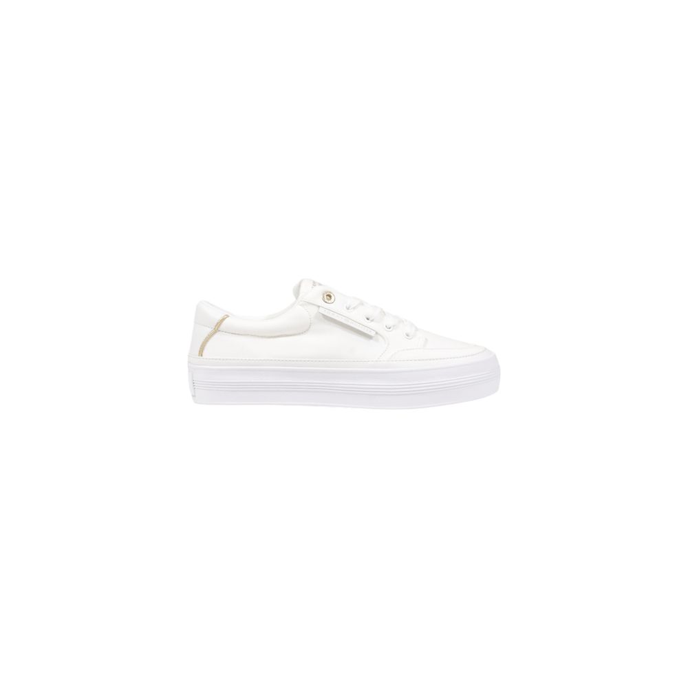 Crèmekleurige sneaker van gerecycled katoen