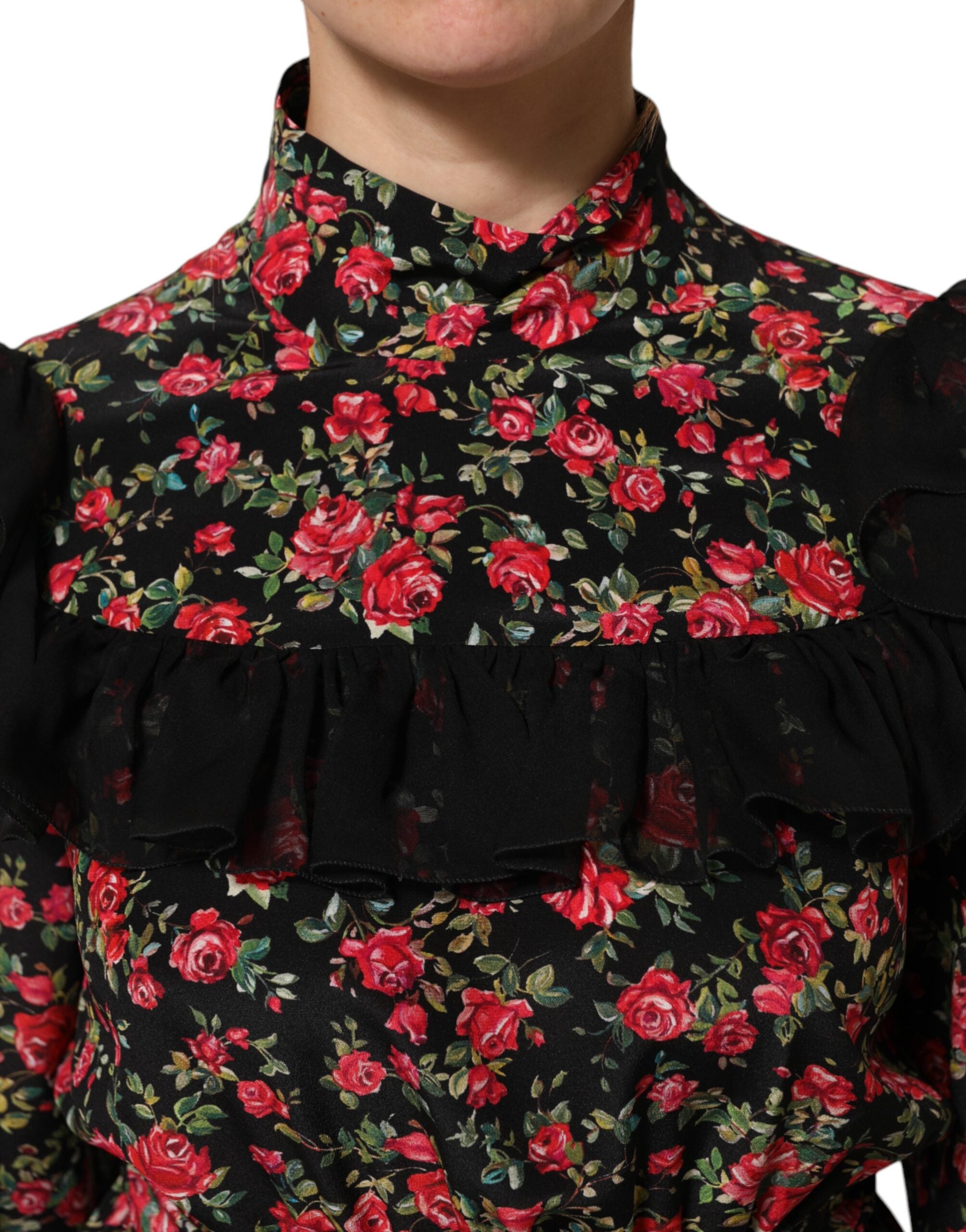 Zwarte blouse met lange mouwen en bloemenprint